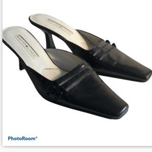 Bandolino slides with small heel